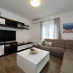 Apartman Linden Zára