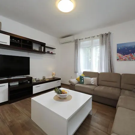 Apartment Linden Zadar